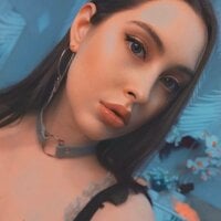 Queenella_Live Webcam