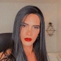 victoria_lacourt's Offline Chat Room