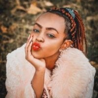 sexytanyia's Offline Chat Room