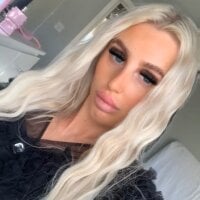 Lanalixxx69's Offline Chat Room