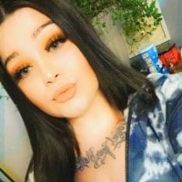 Mamacitaa3's Offline Chat Room