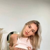 NekoLuv webcam model
