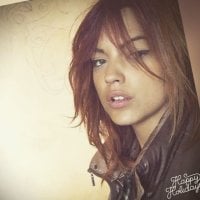 LauretteWade's Offline Chat Room