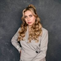 ThaoPyros webcam model