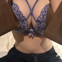 momosa10's Offline Chat Room