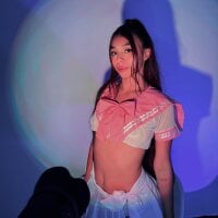 lanna_brunette webcam