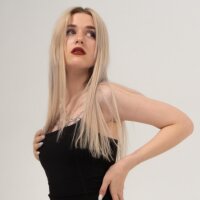 Betany_Foks fully nude on webcam for live porn video chat