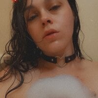 MamaSpicy webcam model