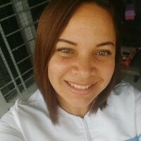 Agnes_2 Adlı Modelin Çevrimdışı Sohbet Odası