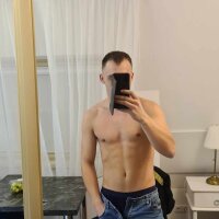 susasa93's Avatar Pic