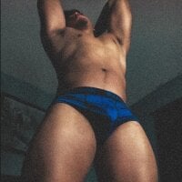 Youngandfit's Offline Chat Room