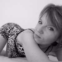 lola3380's Offline Chat Room
