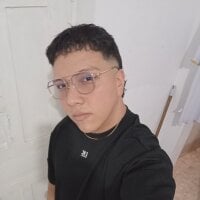 Yolo0722's Avatar Pic