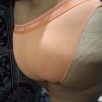 Fantaciasreales' Offline Chat Room