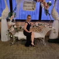 AlyHannaa অফলাইন চ্যাট রুম