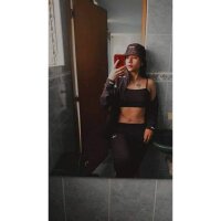 Pequex Adlı Modelin Çevrimdışı Sohbet Odası