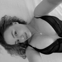 LindsieGreyy webcam model