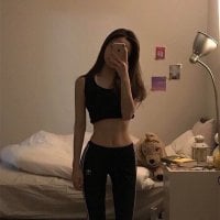 Emilia_M offline chatrum