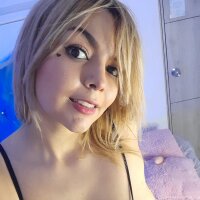 Aricruz69 fully nude on webcam for live porn video chat
