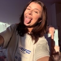 Mia-Minou webcam model