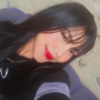 غرفة دردشة AngieRuby دون اتصال