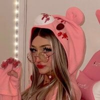 Ally_TheDoll's Offline Chat Room