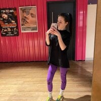 Polly29332 webcam model