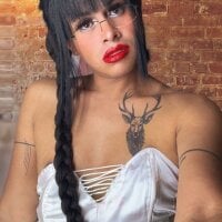 Mracialatina model avatar