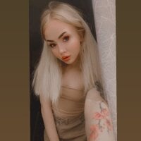 AmellyCollege webcam model