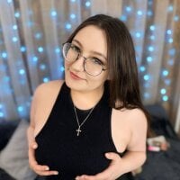 luna_bloom_ Stripchat