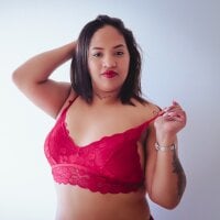 Thalia_Roberts' Offline Chat Room