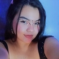 klhoe_boobs' Avatar Pic