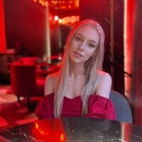 Sweetie_blondieLive Webcam
