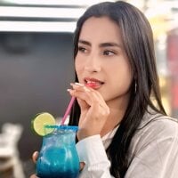 Valeria_Moonx webcam model