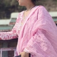 Curvy-NinaLive Webcam