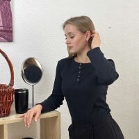 JeniferBlack Adlı Modelin Çevrimdışı Sohbet Odası