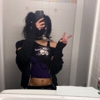 egirl711