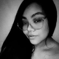 Cheryl_moretti's Offline Chat Room