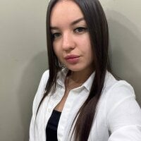 Milana_Mew webcam model
