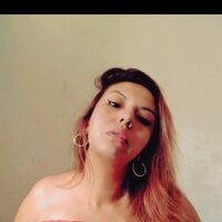 Soyariiarg webcam model