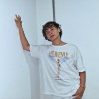 arielnoir6958のアバター写真