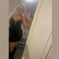 Petite_Blonde_KittyX webcam