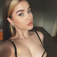 MonicaBecker's Offline Chat Room