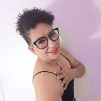 SkylerMoonn webcam model