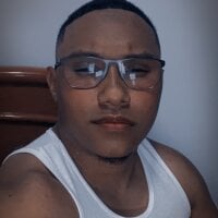 Isaiaspimpv webcam