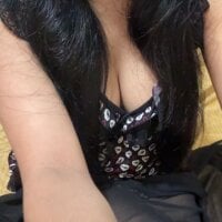 NoughtySameera webcam model