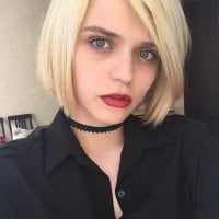 AlyssaLynn's Offline Chat Room