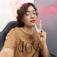 CandyLeighh's Offline Chat Room