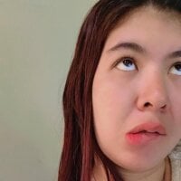 tiffany_24's Offline Chat Room