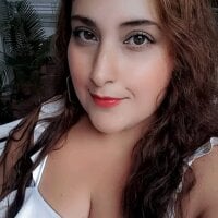 Milena_Prgg's Offline Chat Room